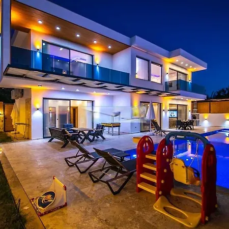 Villa Lycian-Kalkan 3 Bedroom-2 Jakuzzies-Sauna-Turkish Hamam-Huge Private Pool And Lovely Garden